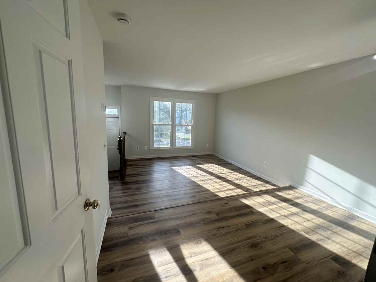 1237 Bond St #3 - Photo 7 of 19