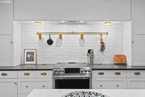16250 Pacific Hwy #69 - Photo 5 of 24