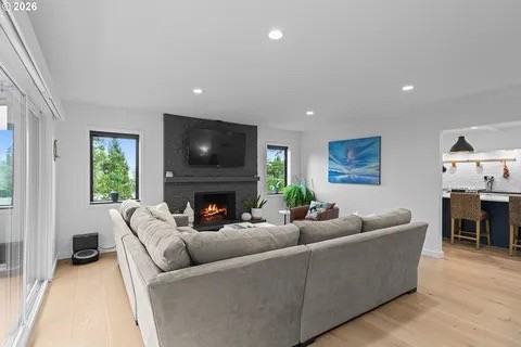 16250 Pacific Hwy #69 - Photo 7 of 24