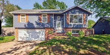 featured image of 1002 Sw Ashworth Rd #NA