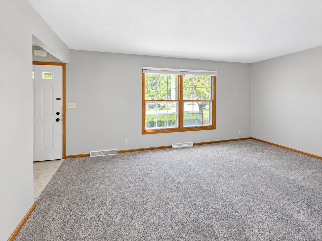 570 Meadow Ct #570 - Photo 5 of 18