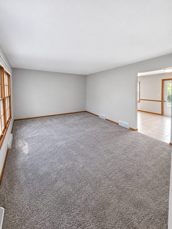 570 Meadow Ct #570 - Photo 6 of 18
