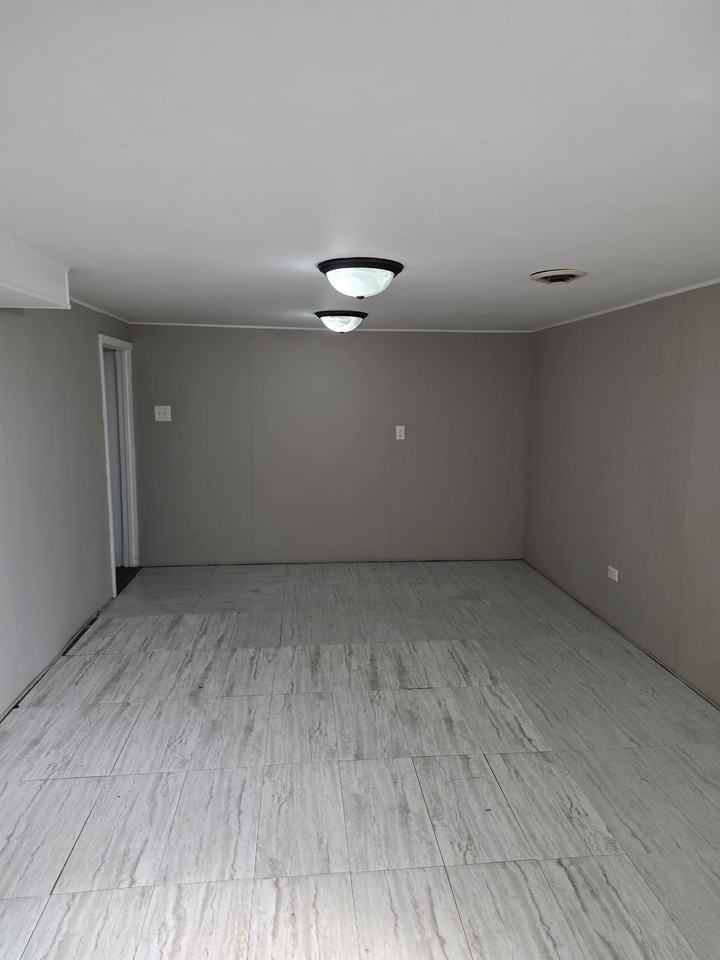 2092 Euclid Ct #2092 - Photo 5 of 5
