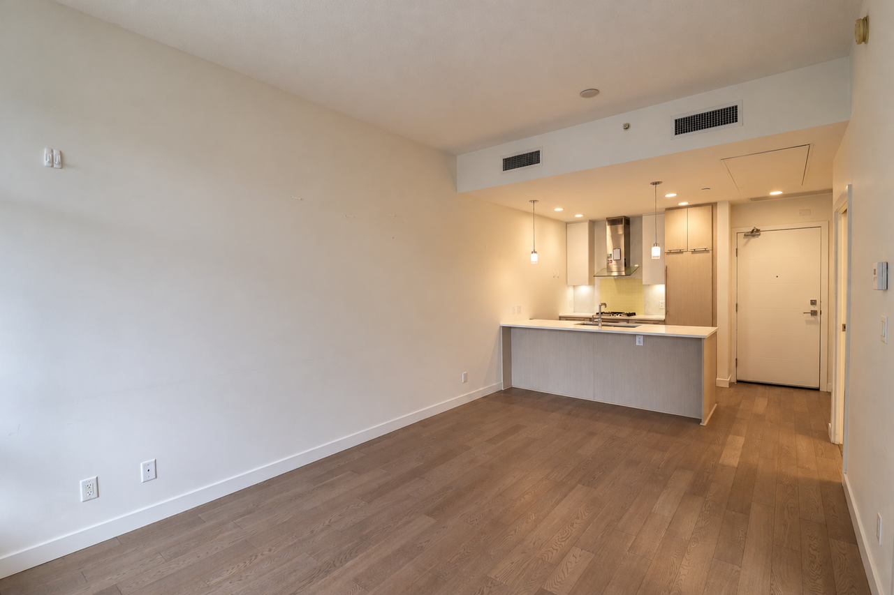 4963 Cambie Street #102 - Photo 4 of 21