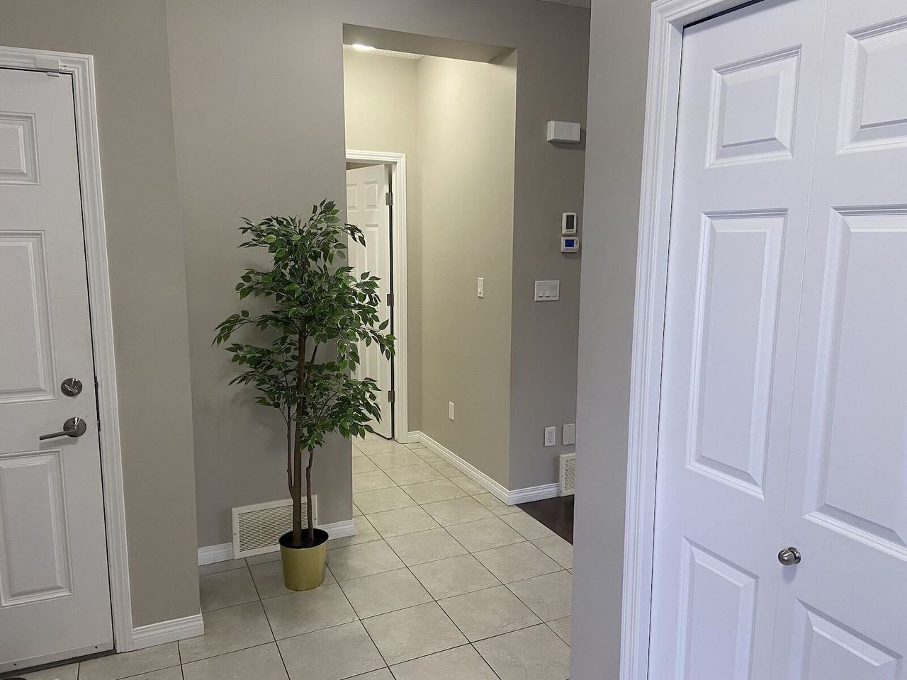 3415 Abbott Way Sw - Photo 4 of 38