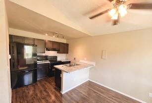 4480 Loomis Ave #B - Photo 1 of 1