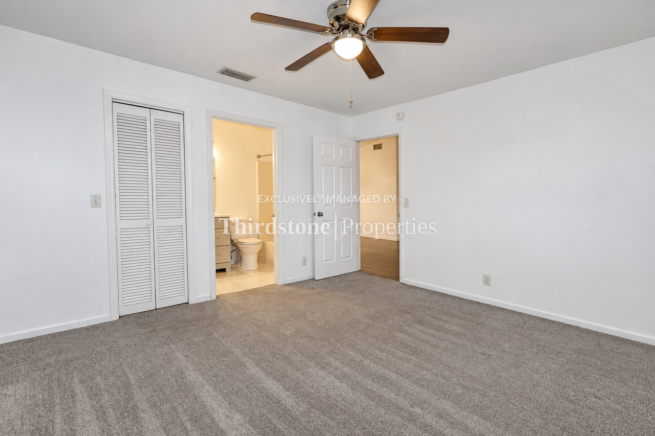 139 Cherry Point Dr - Photo 7 of 21