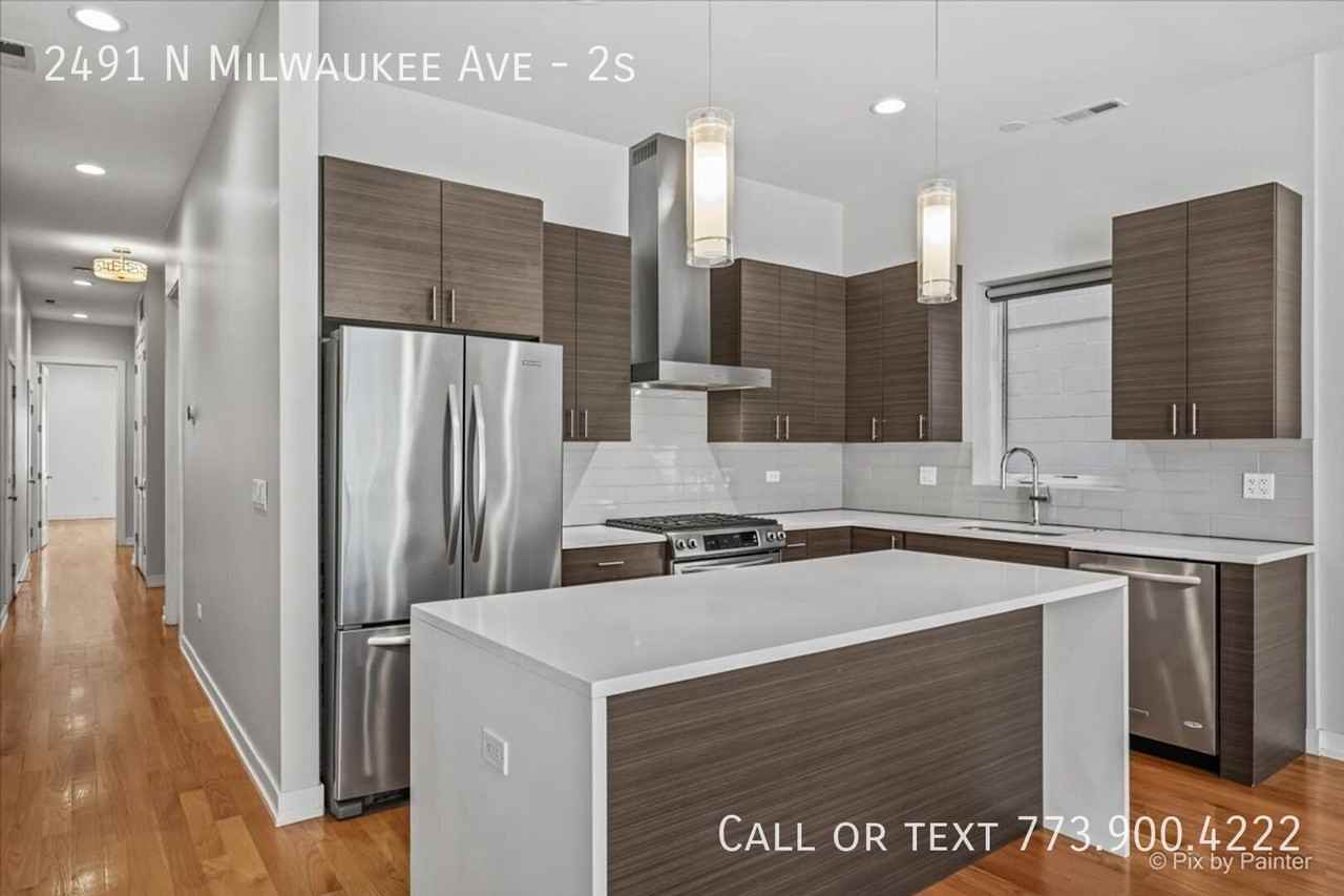 2491 N Milwaukee Ave #2S - Photo 3 of 32