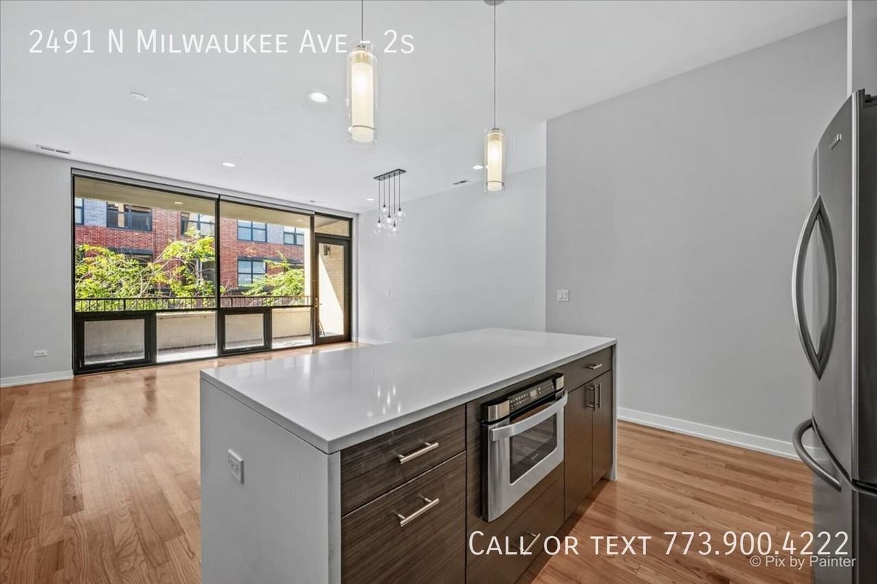2491 N Milwaukee Ave #2S - Photo 4 of 32