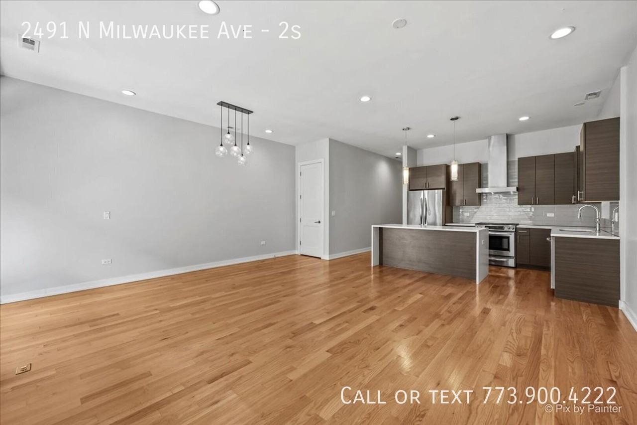 2491 N Milwaukee Ave #2S - Photo 6 of 32