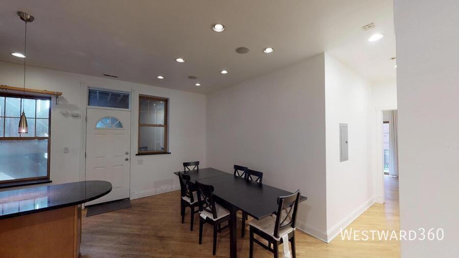 5327 S Harper Ave #1 - Photo 4 of 18