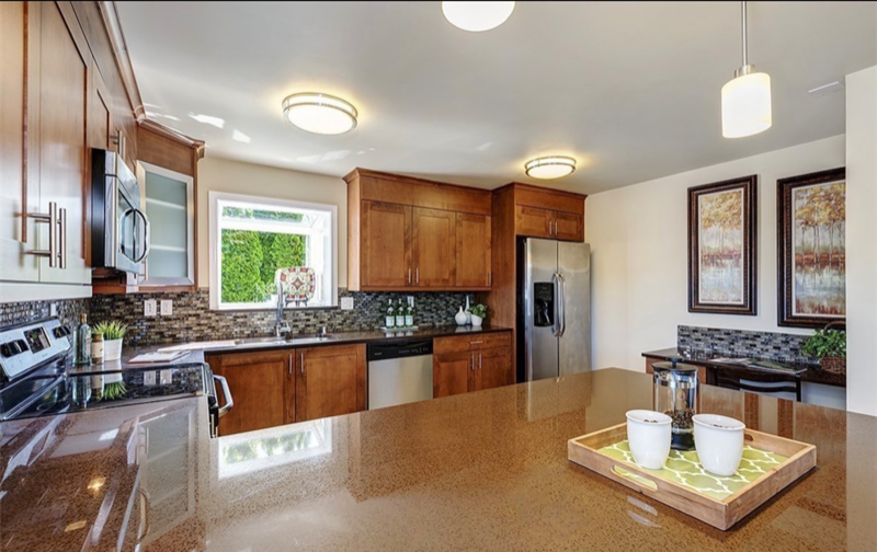 233 3rd Ave N - Photo 3 of 12