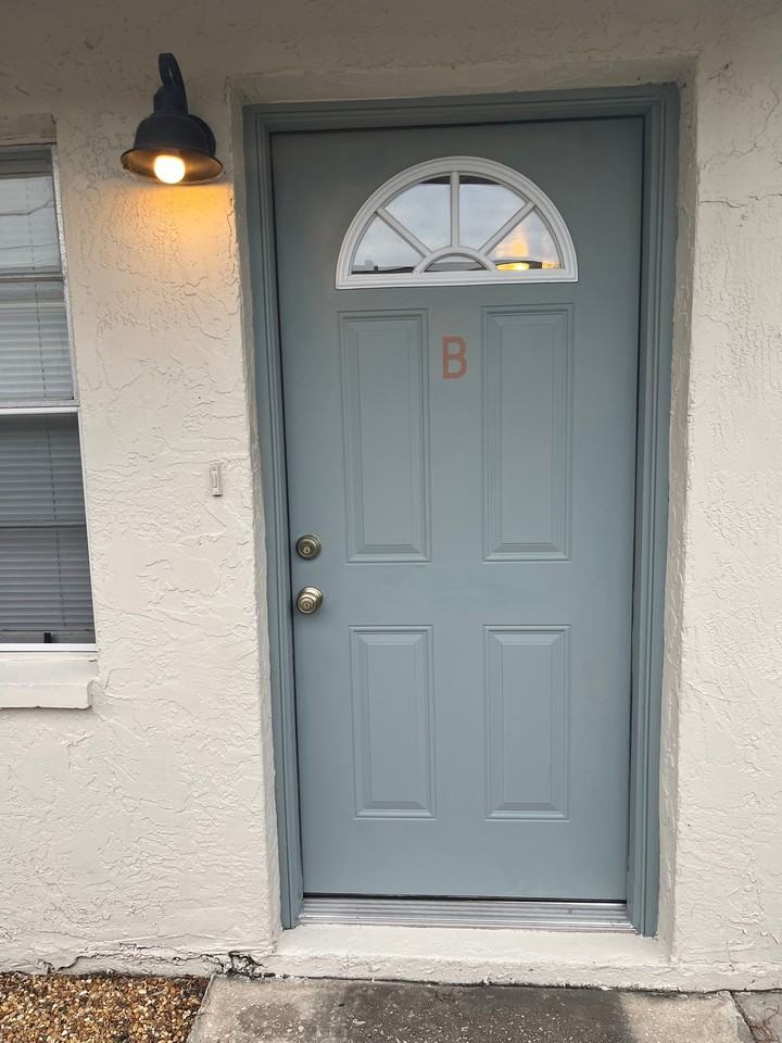 3725 66th Ave N #B - Photo 3 of 22