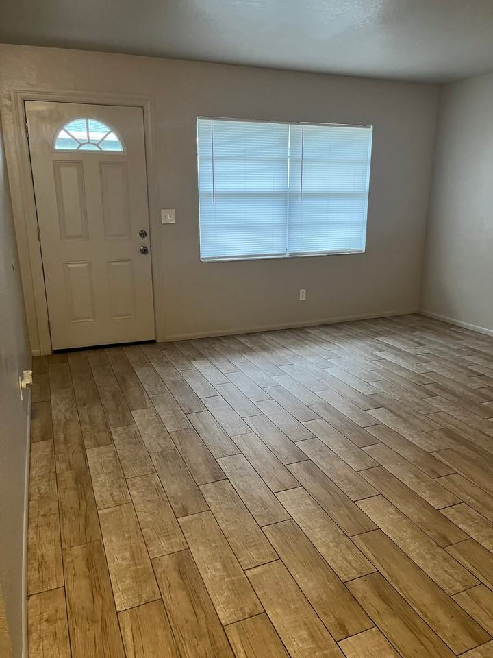 3725 66th Ave N #B - Photo 2 of 22