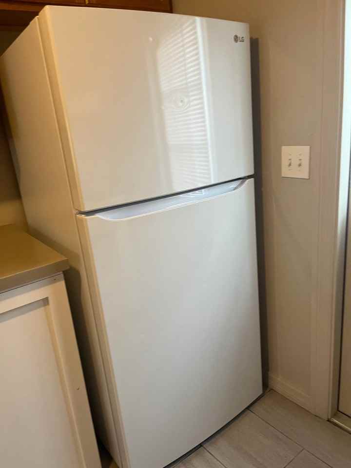 3725 66th Ave N #B - Photo 7 of 22