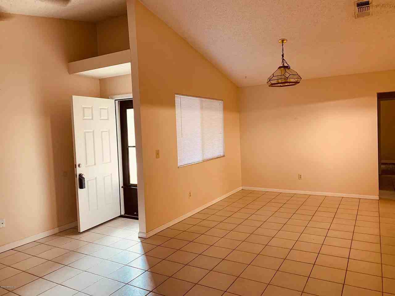 85 Debarry Ave #3086 - Photo 6 of 25