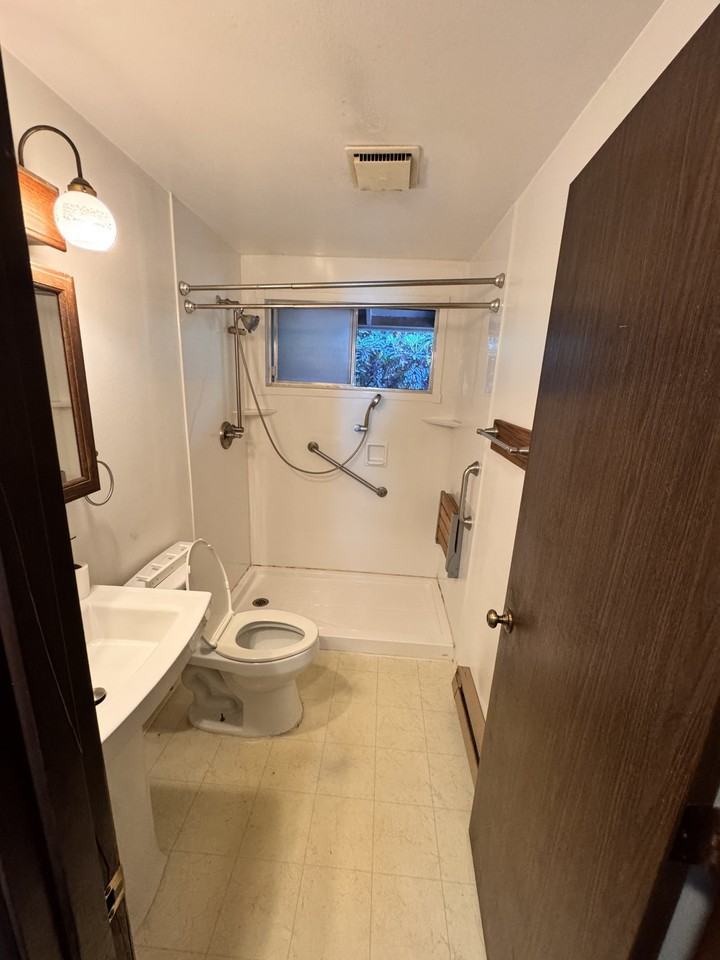 5007 E L St - Photo 6 of 17