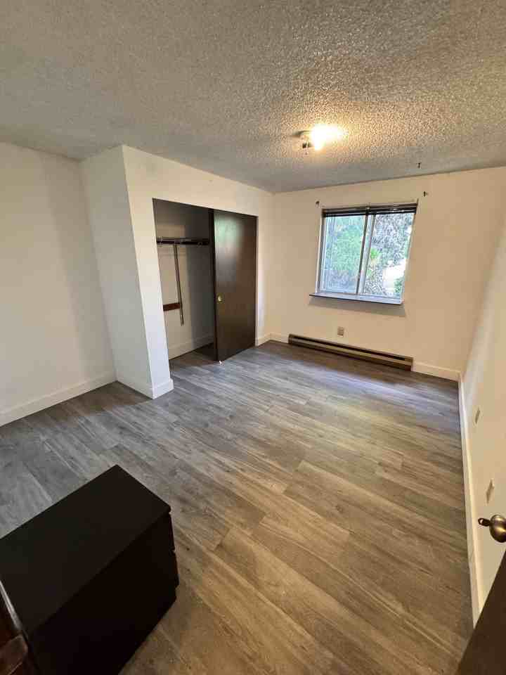 5007 E L St - Photo 7 of 17