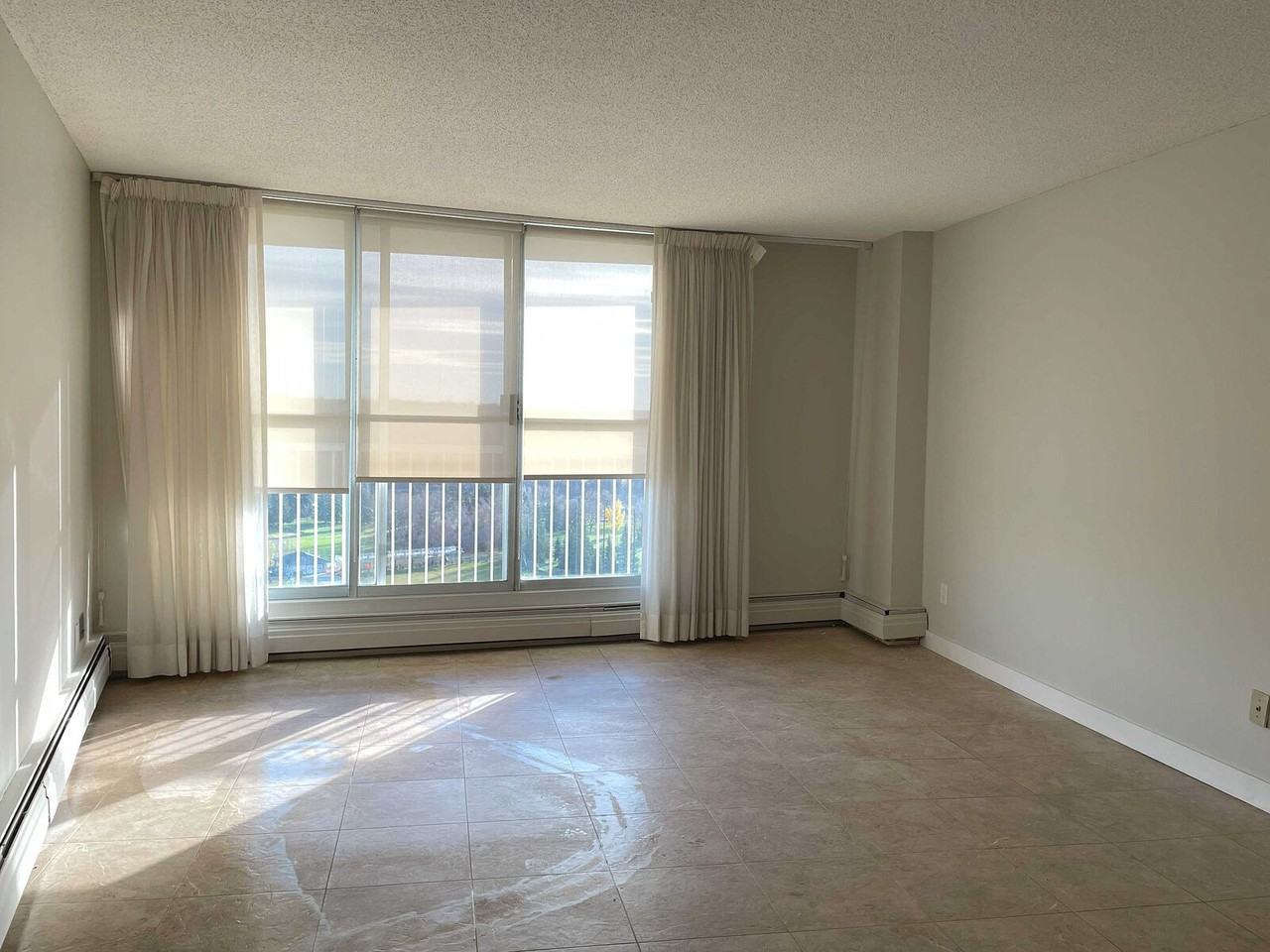 10 Pointe Of View Condos - Photo 2 of 8