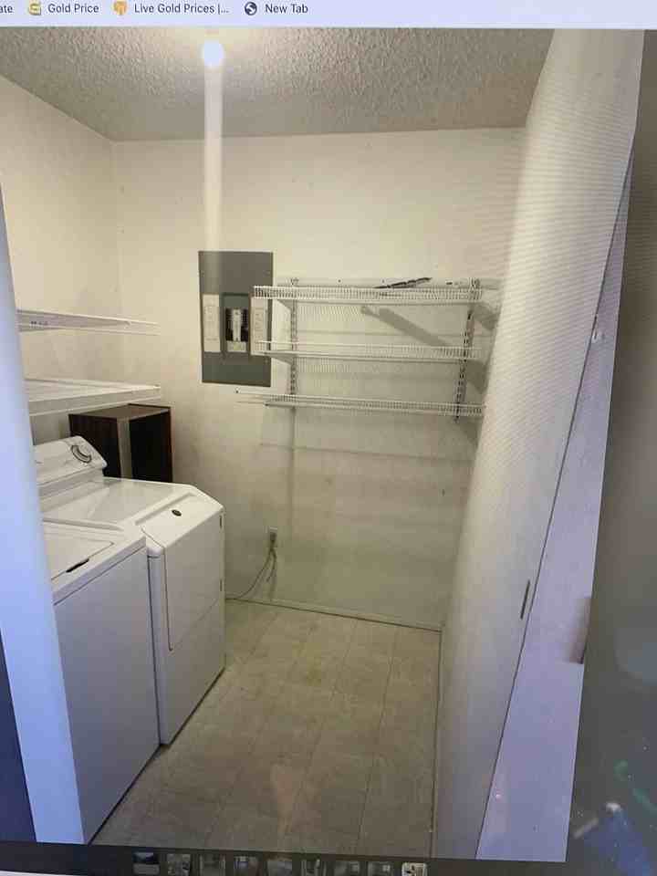 10 Pointe Of View Condos - Photo 5 of 8