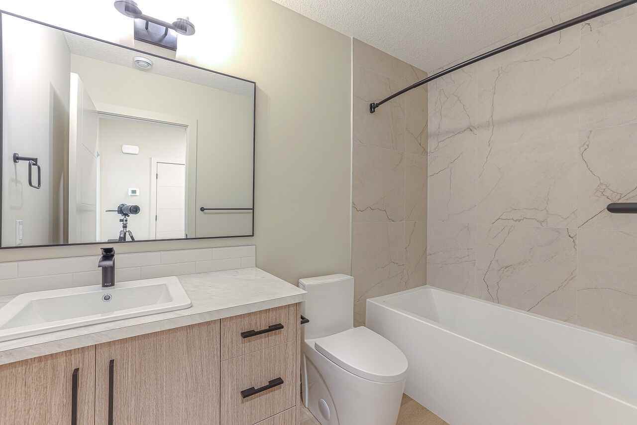 147 Heston St Nw - Photo 7 of 8