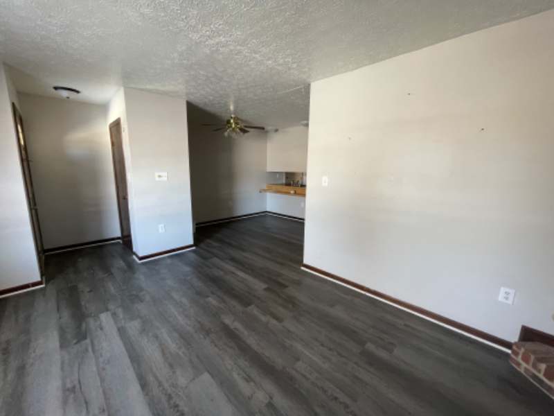 617 N Sherry Dr #617 - Photo 3 of 11