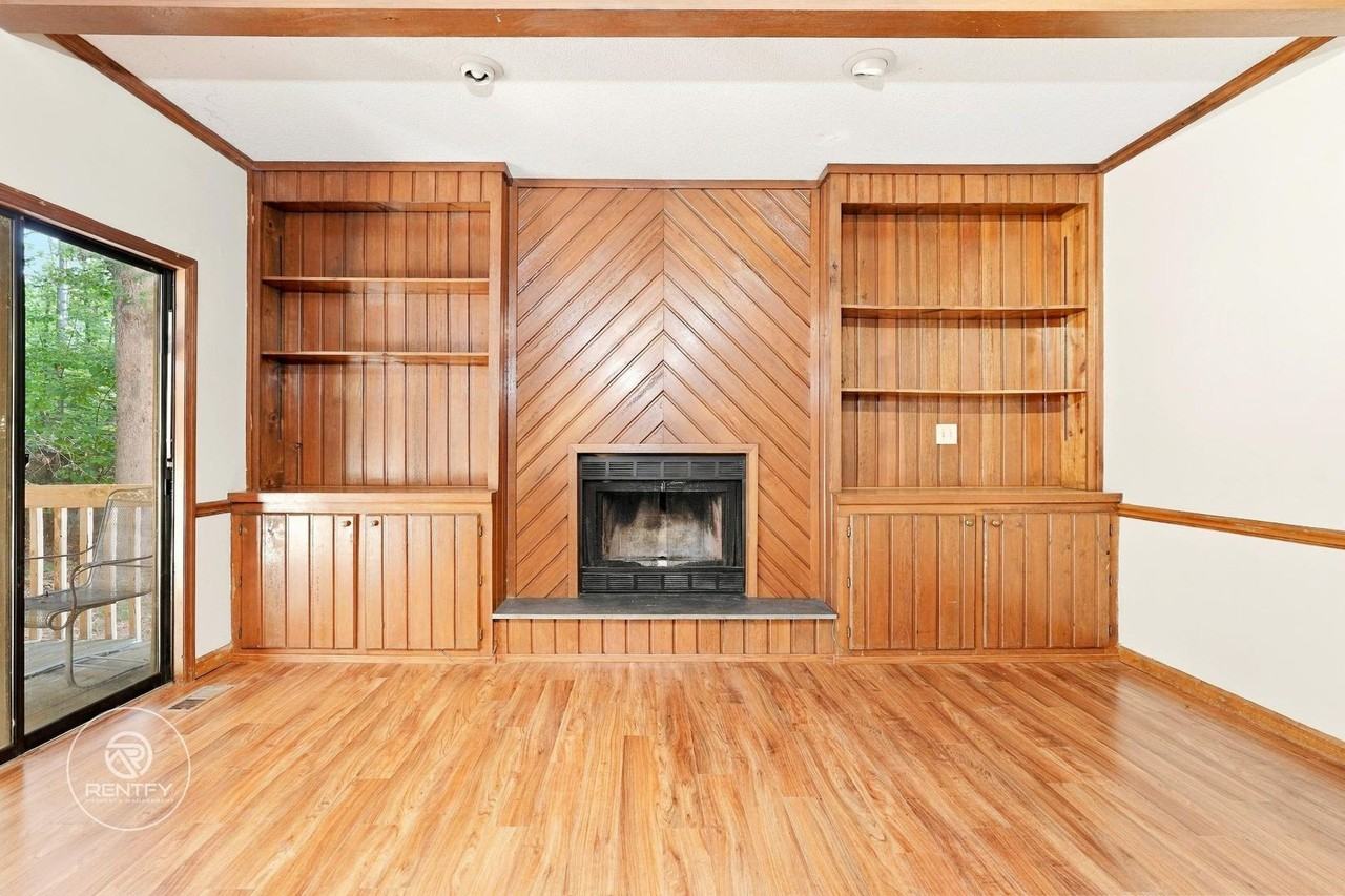 2001 Aspen Way - Photo 6 of 15