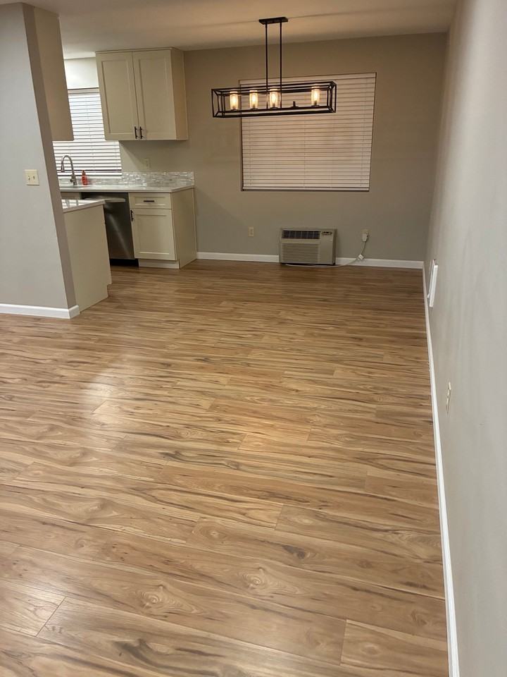 422 S 49th Ave #2 - Photo 2 of 19