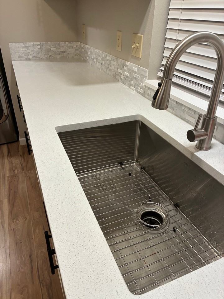 422 S 49th Ave #2 - Photo 5 of 19