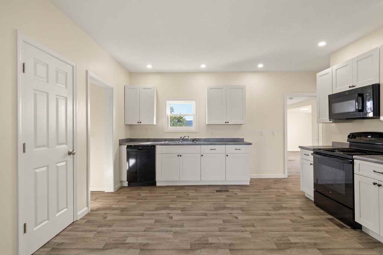 2615 Highgate Rd #1 - Photo 2 of 13