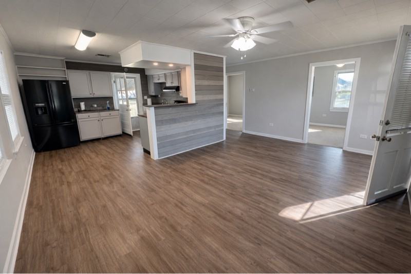 375 Waverly Rd - Photo 4 of 8