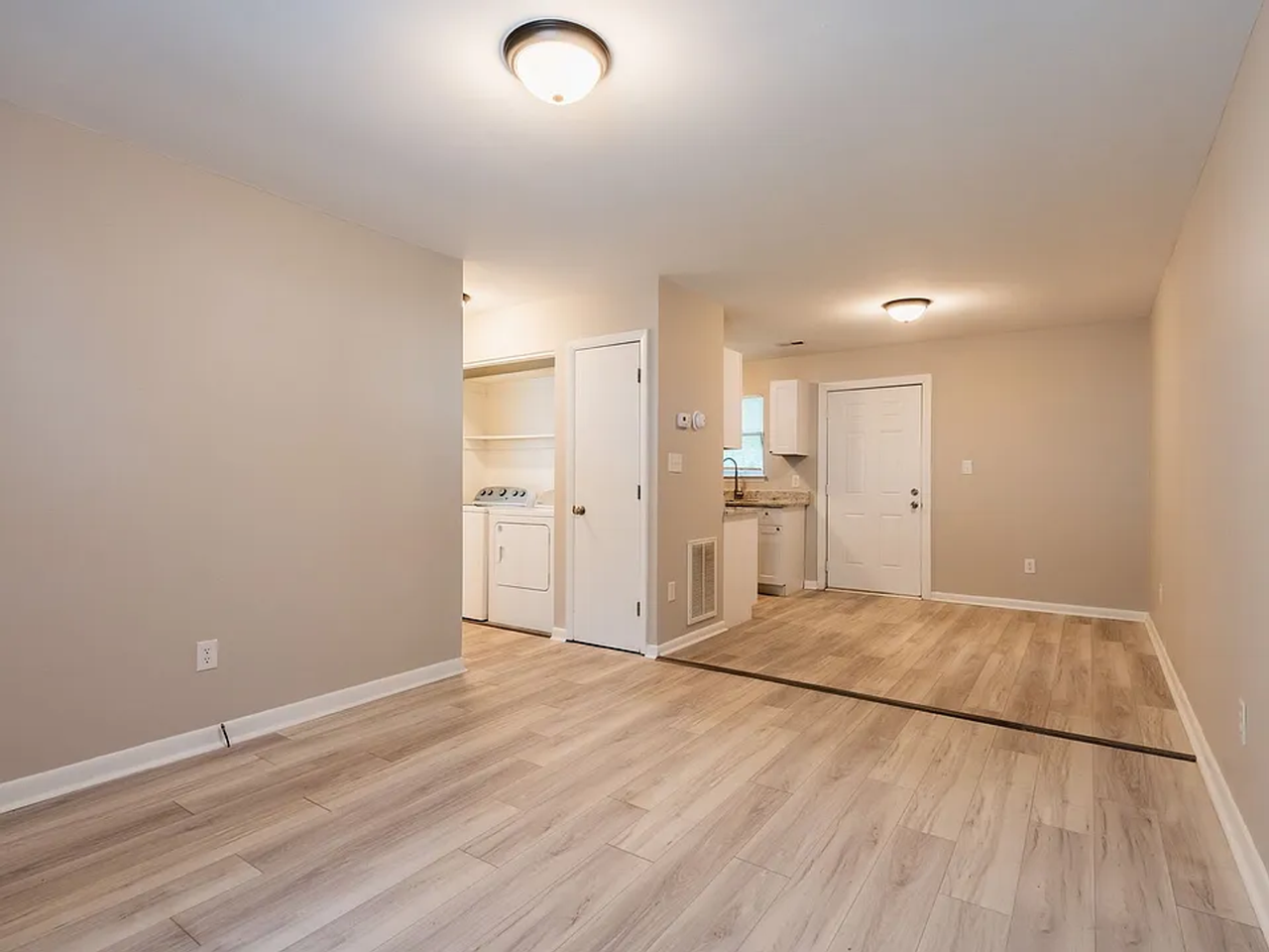 622 Hilltop Dr - Photo 6 of 8