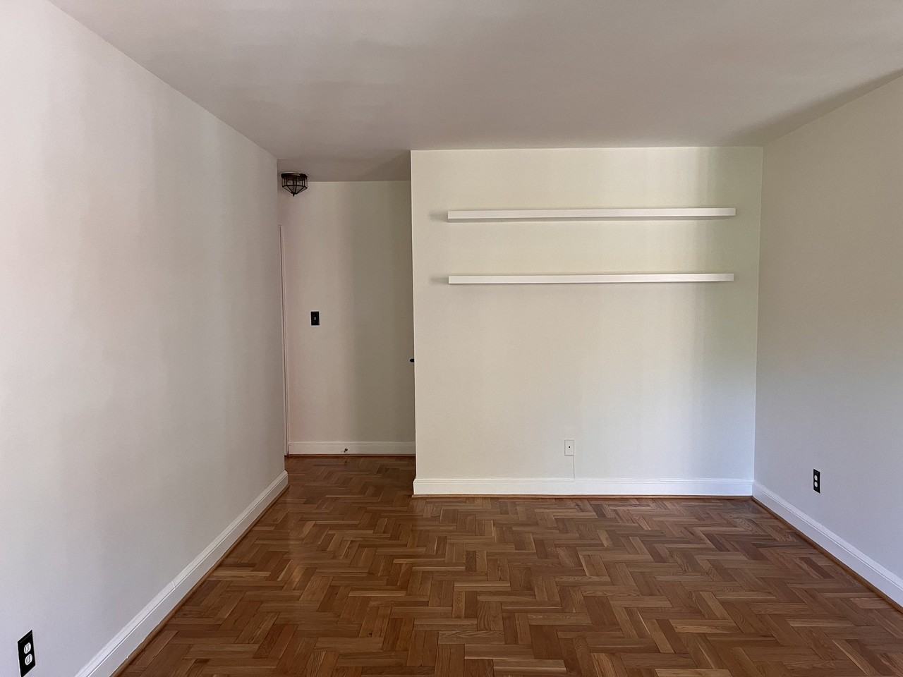 1301 N Ode St #132 - Photo 3 of 18