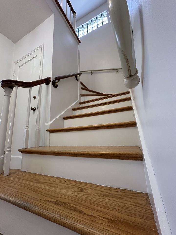 121 E Hillside Ave #121 - Photo 5 of 38