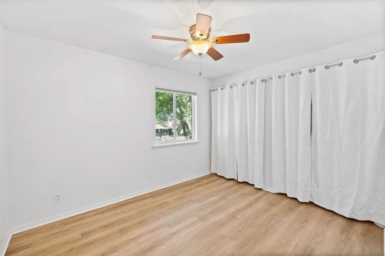 2404 Bryan St #3 - Photo 5 of 17