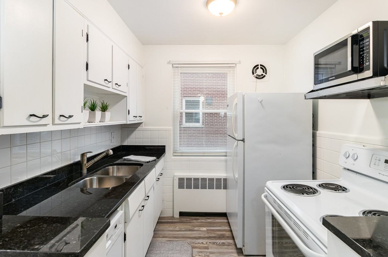 34 Orphanage Rd #4 - Photo 5 of 14