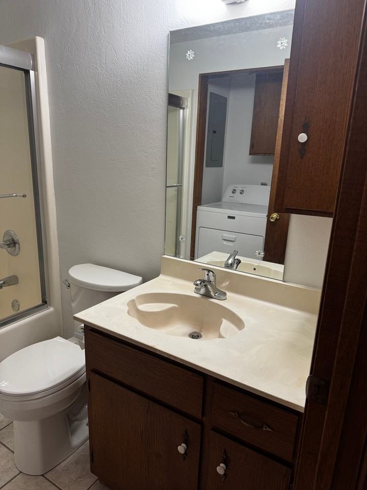 315 E Main St #4 - Photo 2 of 19