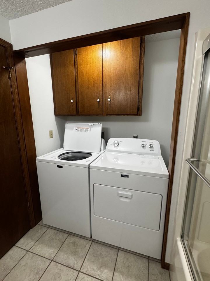 315 E Main St #4 - Photo 4 of 19