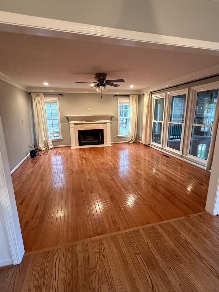 4221 Weston Dr Sw - Photo 3 of 6