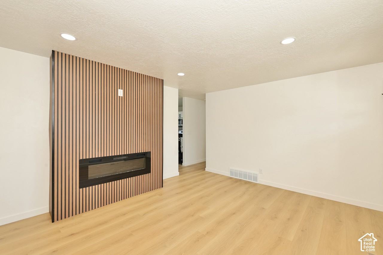 7222 W Gardenia Ave - Photo 2 of 15