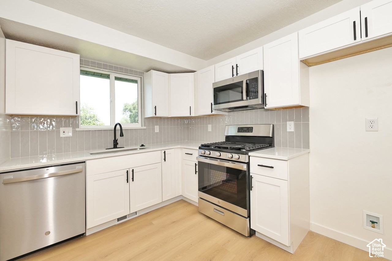 7222 W Gardenia Ave - Photo 4 of 15