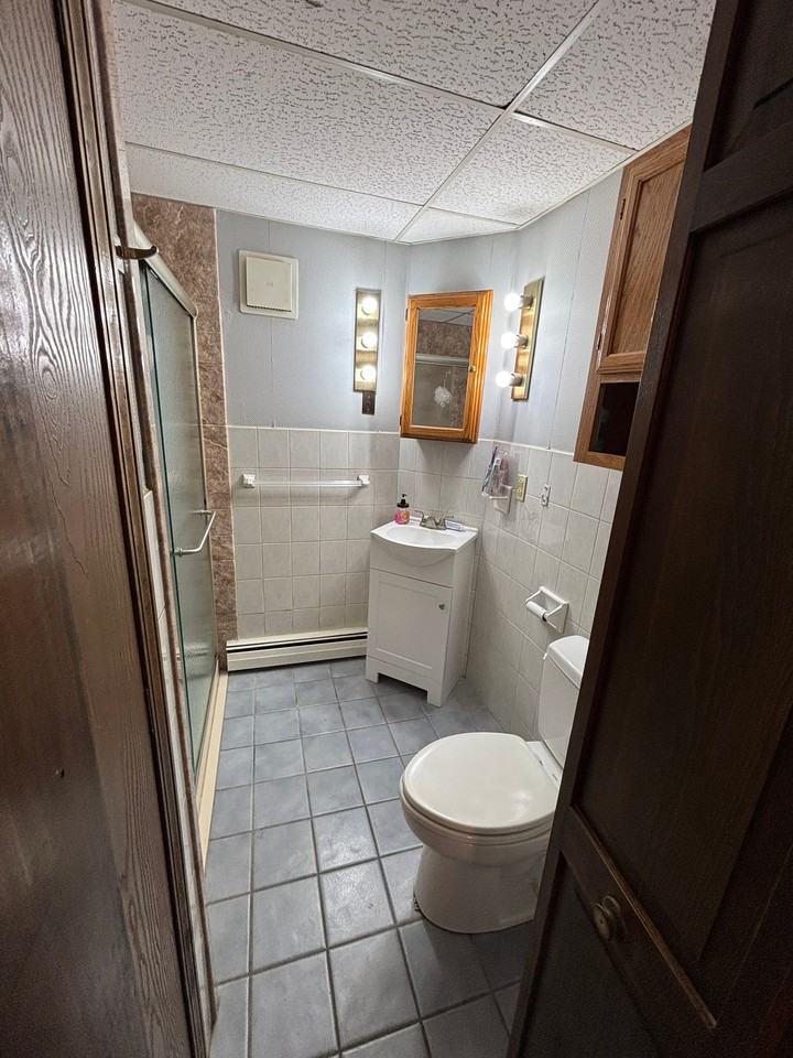 55 Glen Dr - Photo 5 of 9