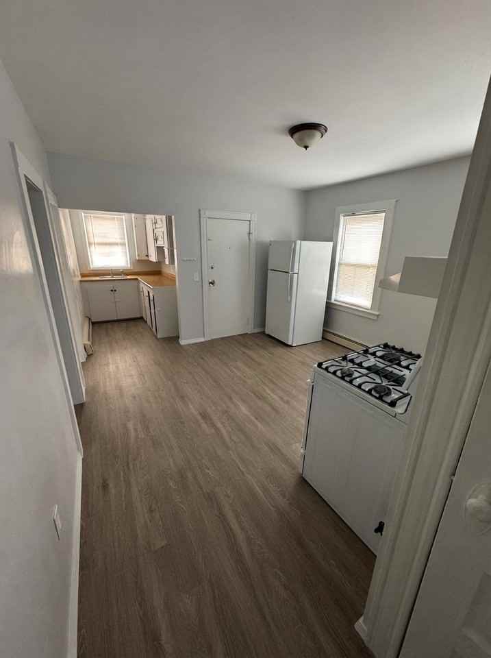 362 Douglas Ave #3 - Photo 2 of 12