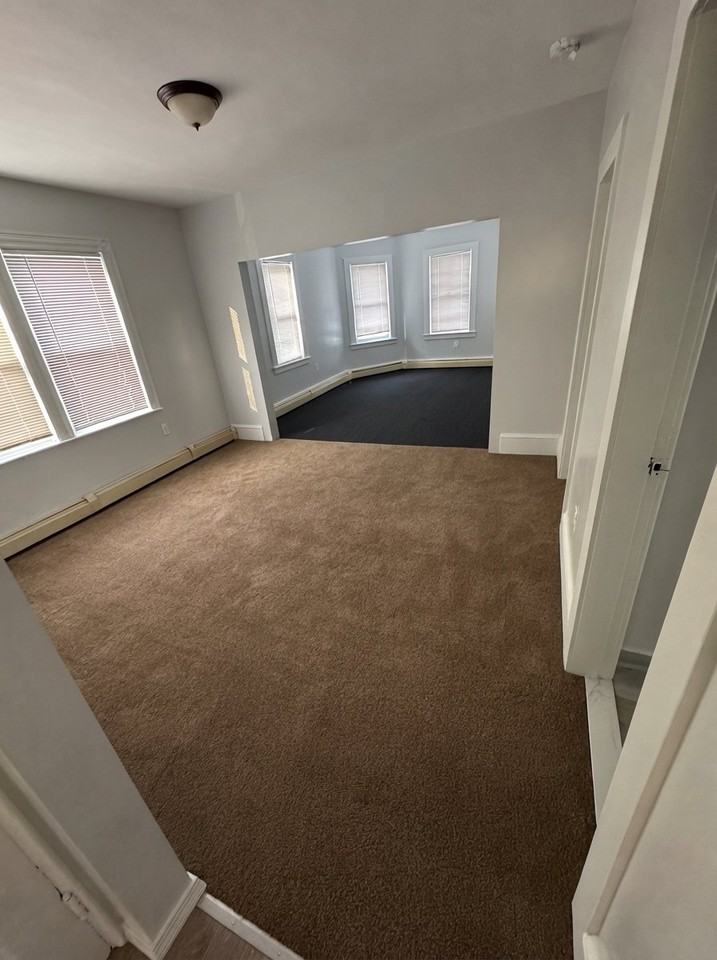 362 Douglas Ave #3 - Photo 5 of 12