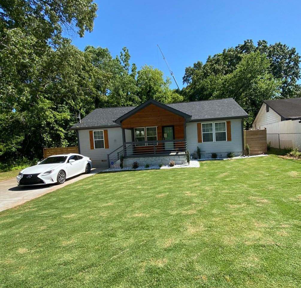 1534 Venetian Dr Sw - Photo 3 of 14
