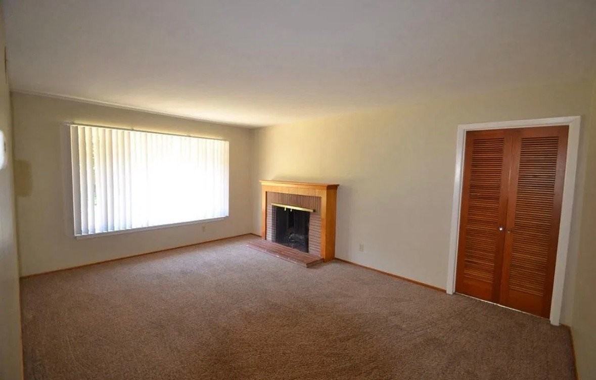 7031 Tamoshanter Way - Photo 3 of 6