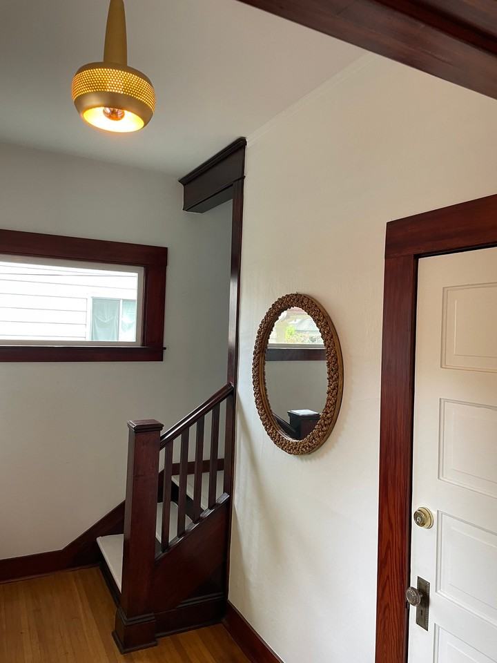 1735 Se 35th Ave - Photo 3 of 15