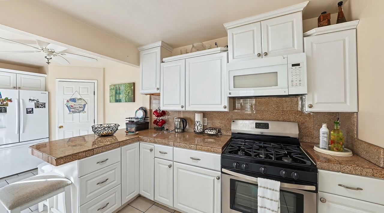 266 E Hermosa St - Photo 6 of 15