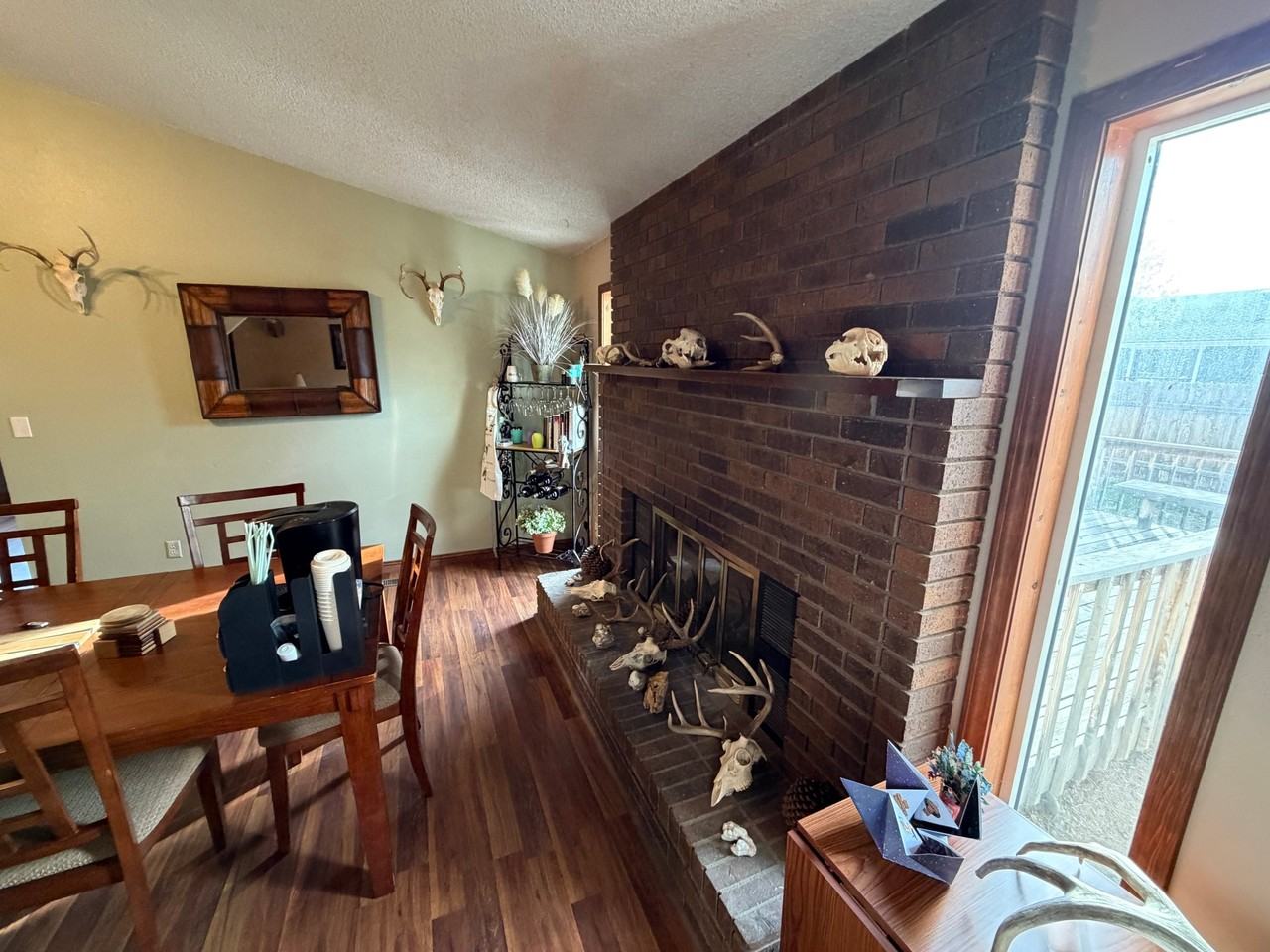 1335 Owyhee Dr - Photo 5 of 26