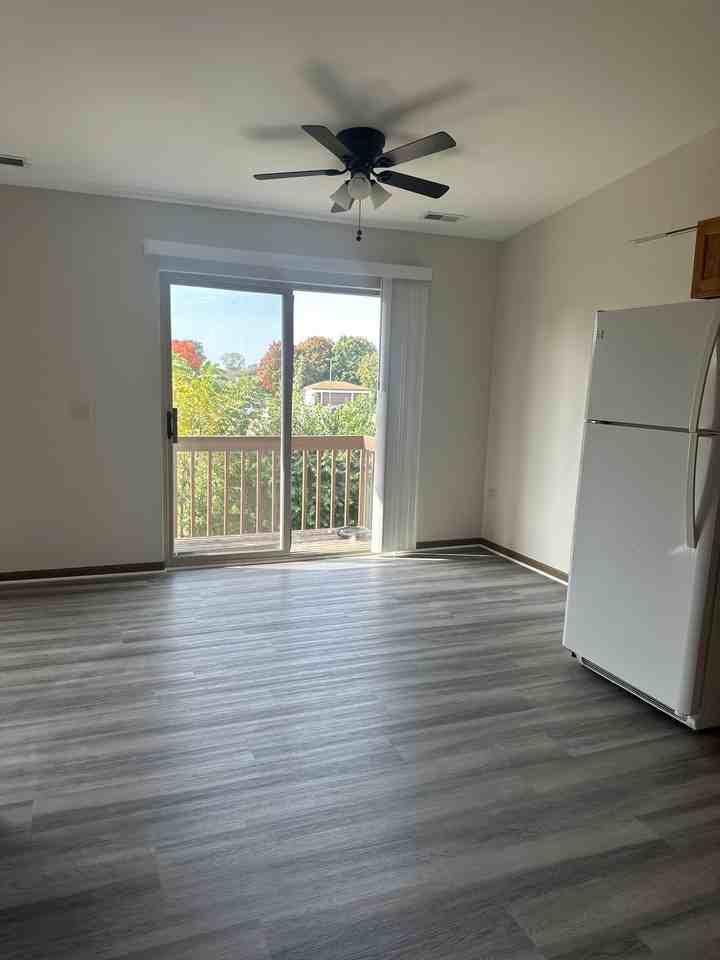 549 Central Parkway Rd - Photo 6 of 11